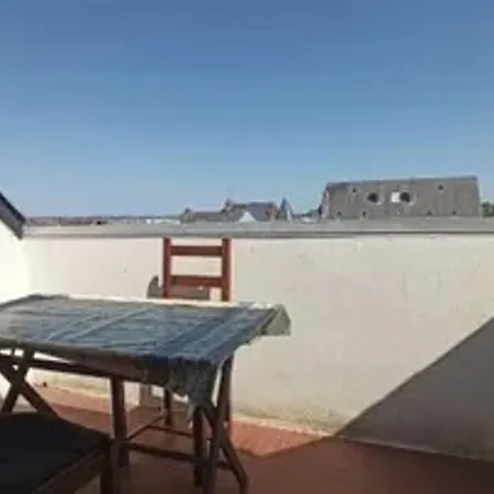 2p, Dernier Etage Avec Ascenseur, Balcon, Parking - Fr-1-843-40 Le Croisic